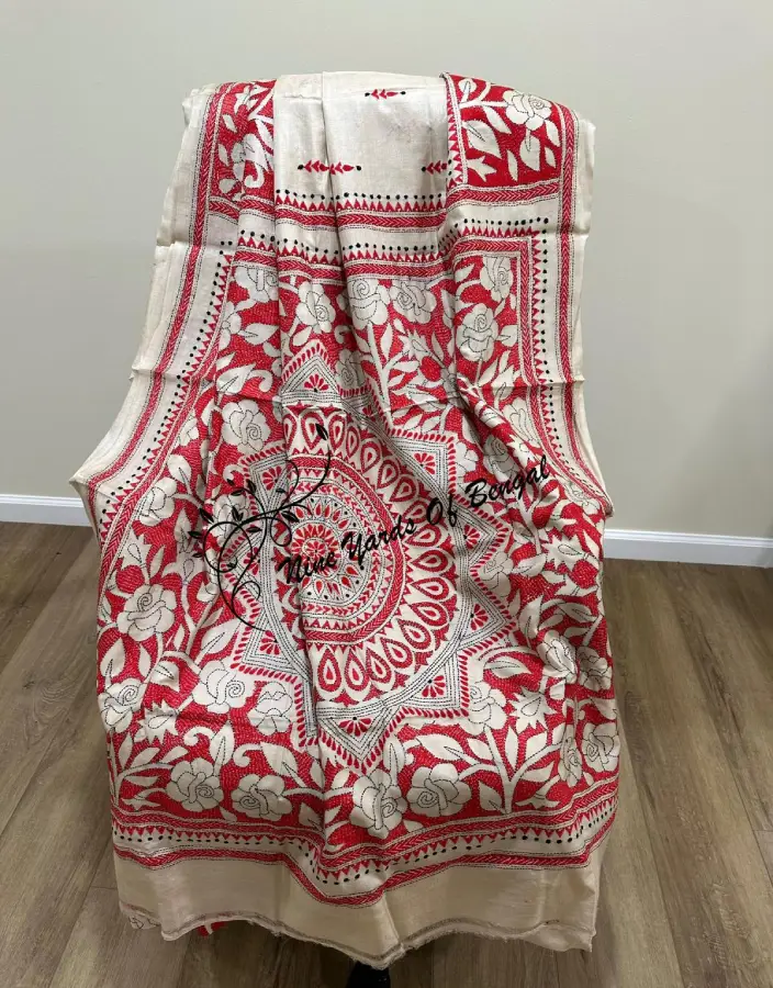 Handcrafted Kanthastitch Saree in Red and Beige with Floral and Mandala Pattern Handcrafted Kanthastitch Saree in Red and Beige with Floral and Mandala Pattern